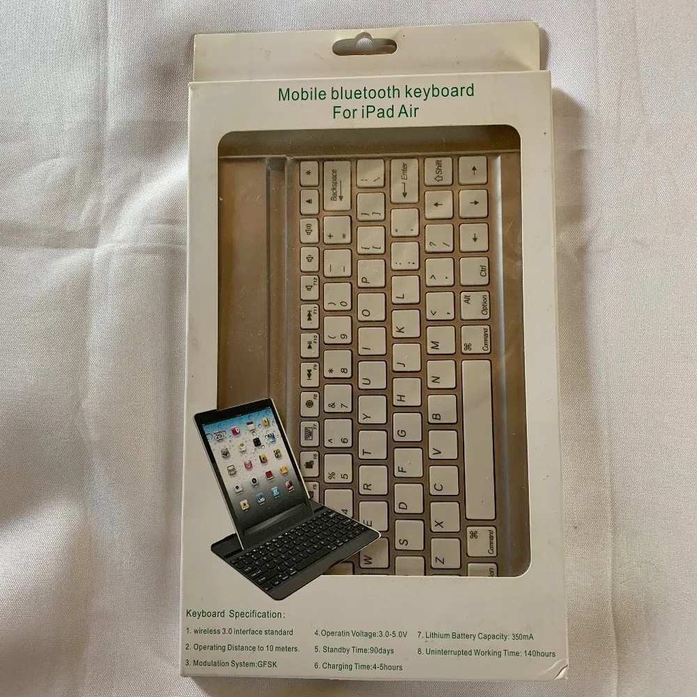 NIB! Mobile Bluetooth Keyboard for iPad Air in White and Silver!